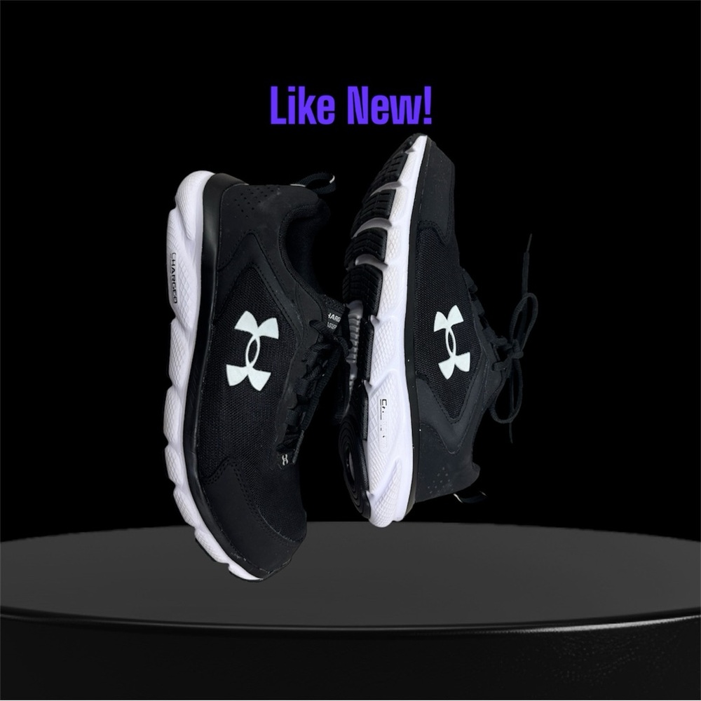 Under Armour Women’s size 9.5